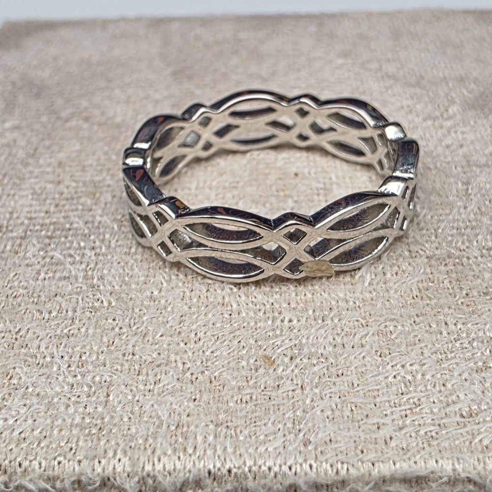 Elegant Silver Women's Ring (011)
